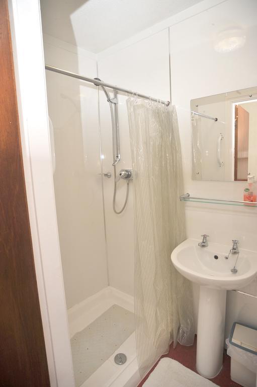 Earlsmere Guesthouse Кингстън ъпон Хъл Екстериор снимка